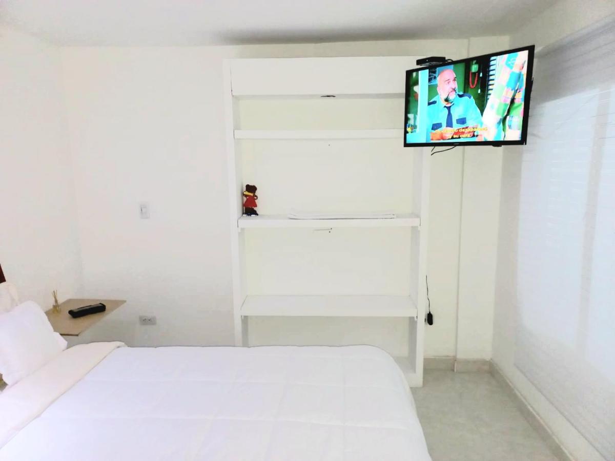 El Eden Bogota Hotel Bagian luar foto