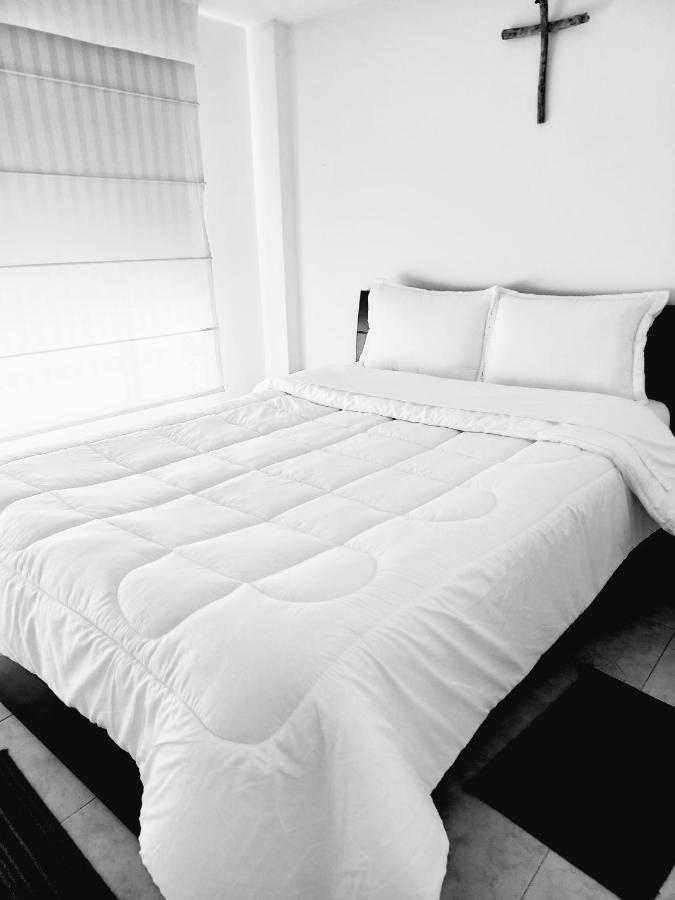 El Eden Bogota Hotel Bagian luar foto